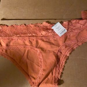 Women cheeky underwear
